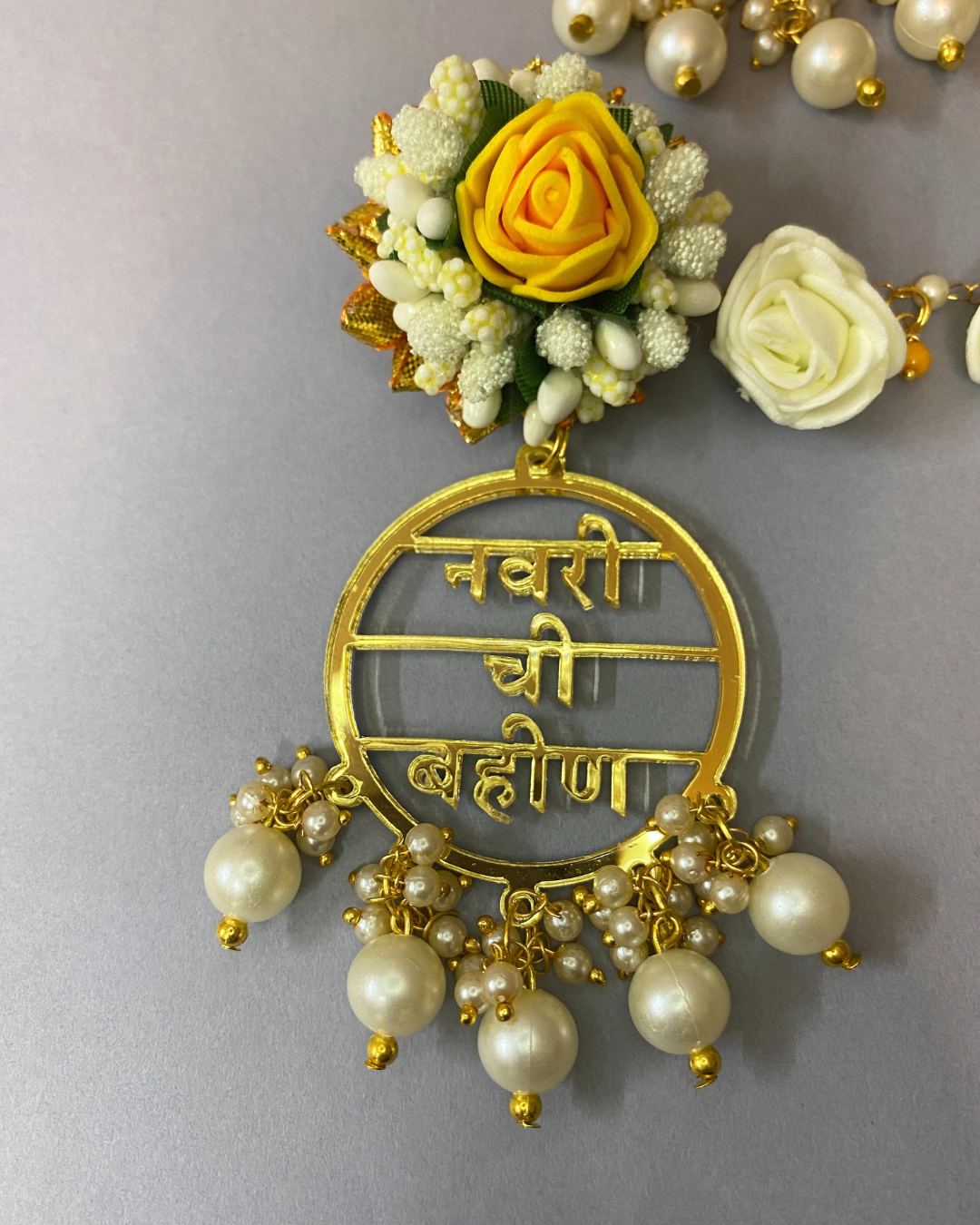 Navri Chi Behen (Brides Sister) Earring With Floral Kaan Chain