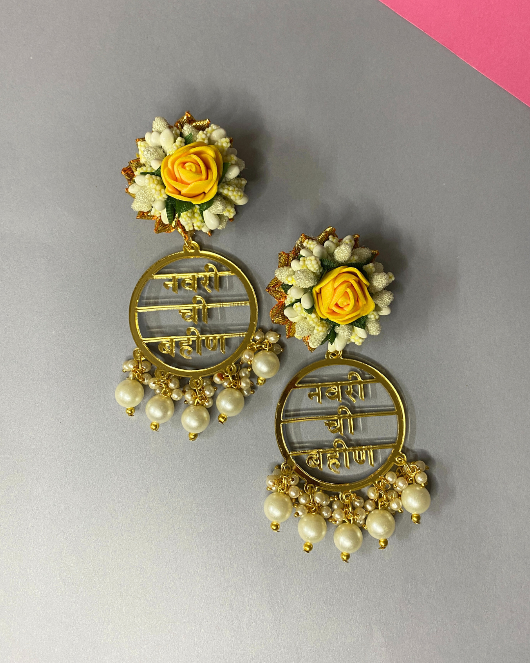 Navri Chi Behen (Brides Sister) Earring With Floral Kaan Chain