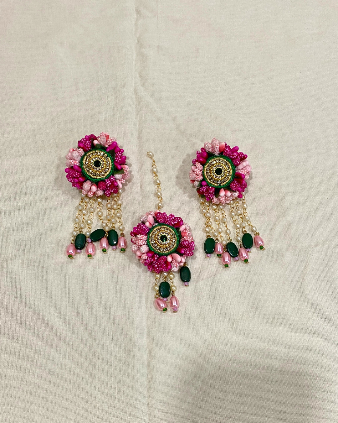 Gulabi Gulshan Jewellery Set