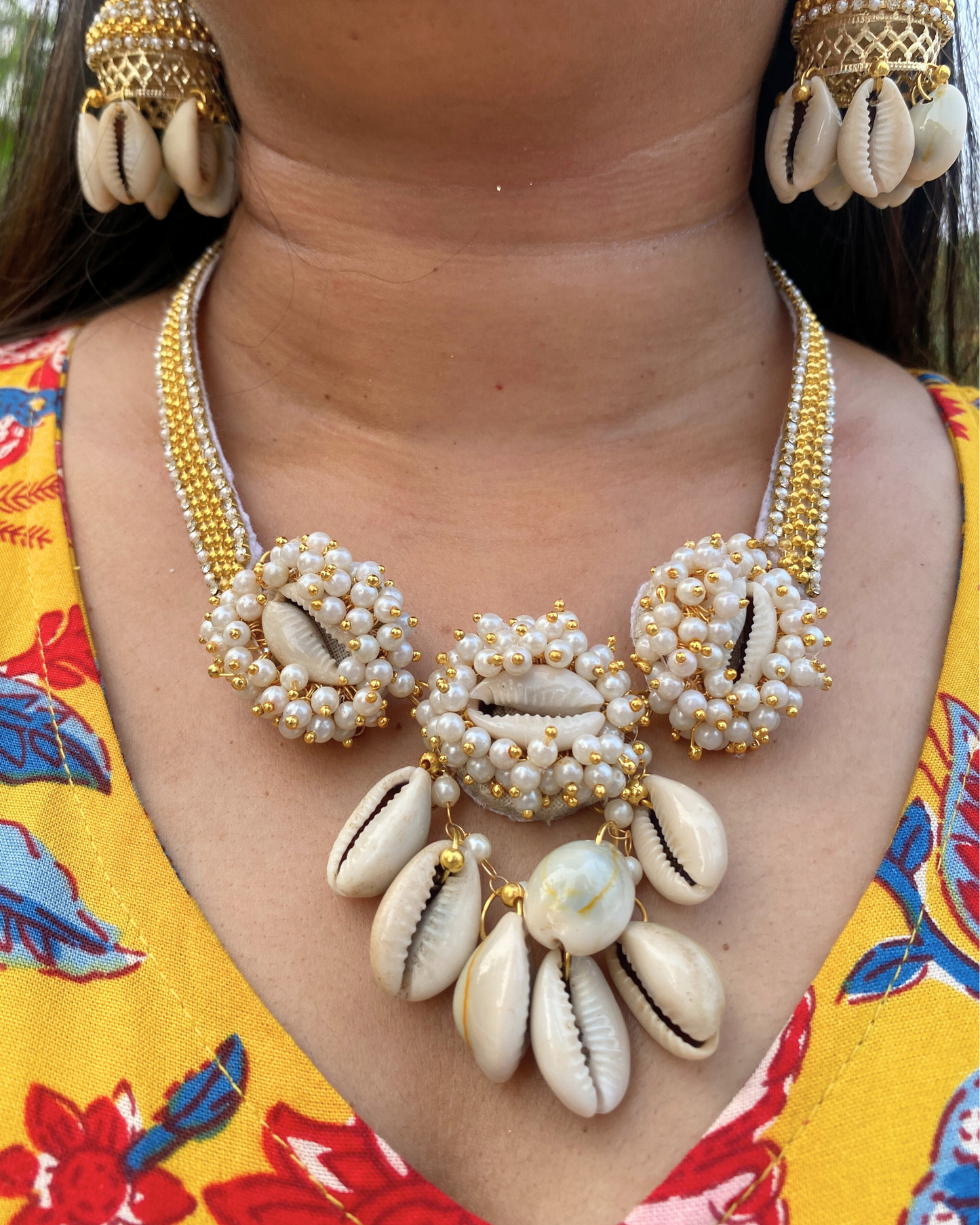 Pearl Shell Bloom Jewellery Set