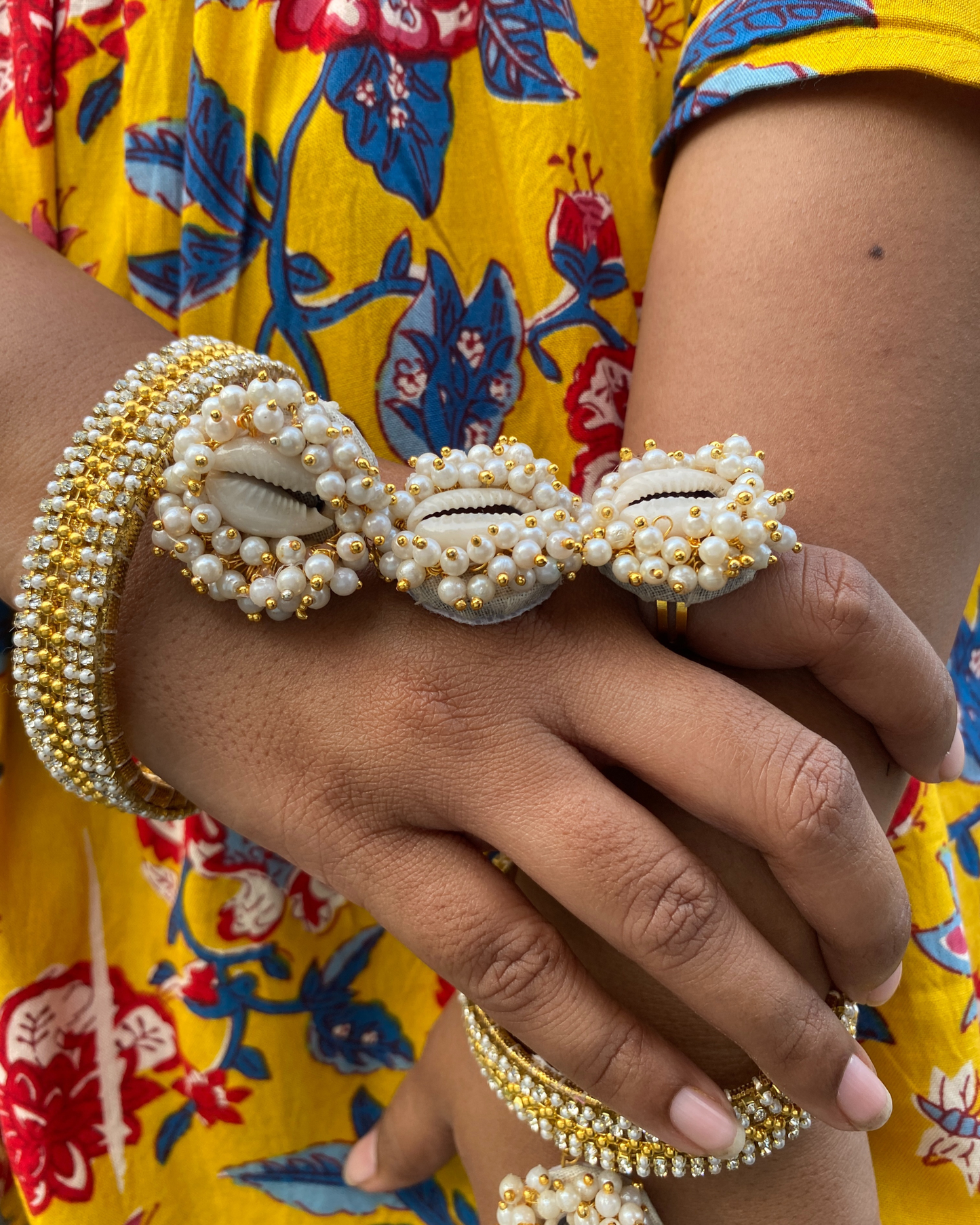 Pearl Shell Bloom Jewellery Set