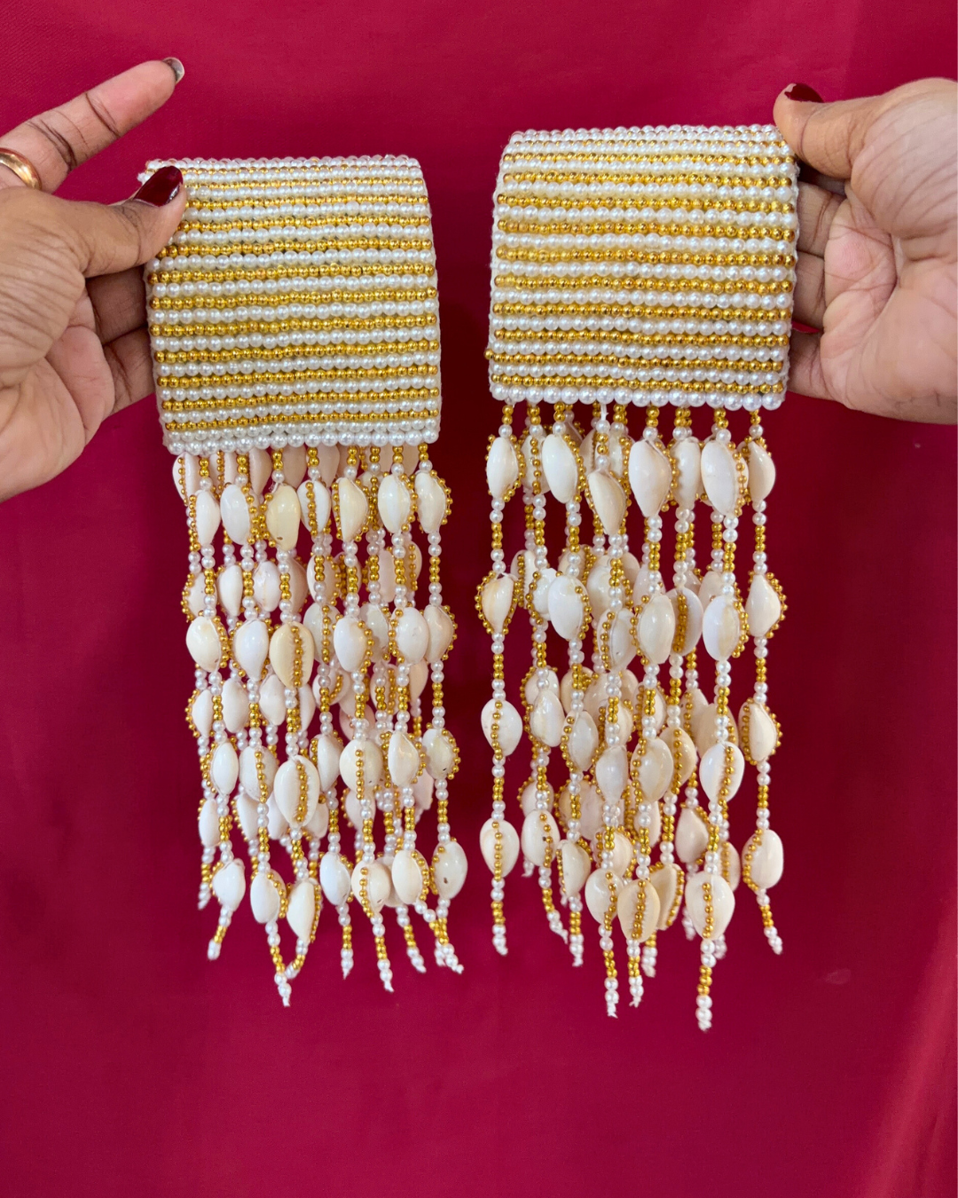 Ivory Handcrafted Pearl & Cowrie Bracelet