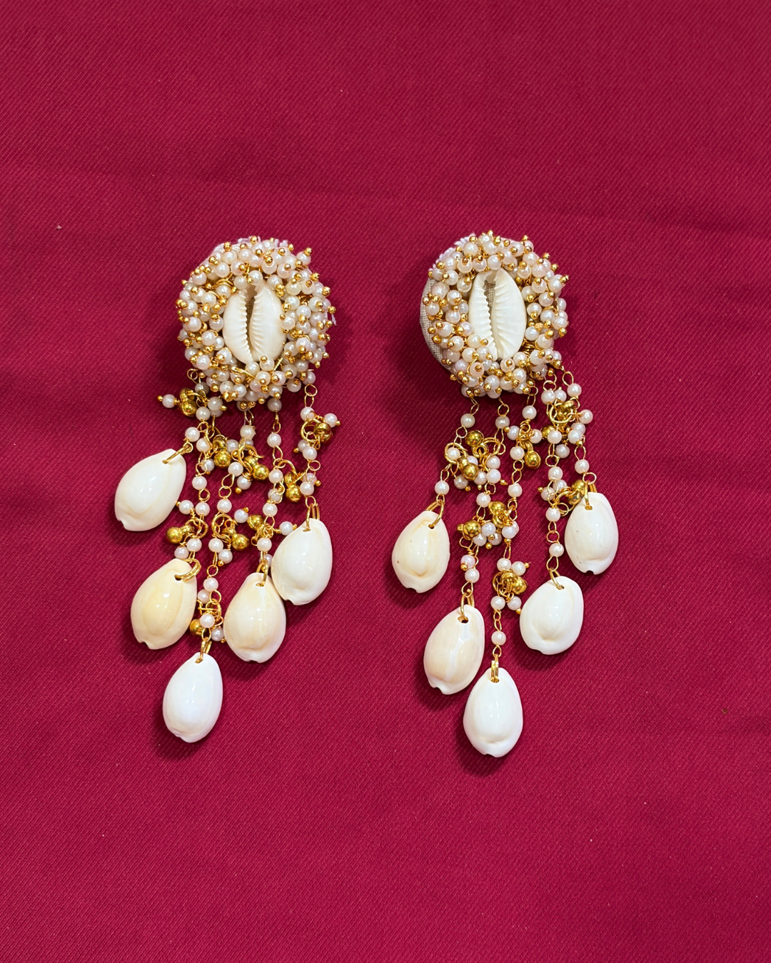 Shell & Pearl Haldi Jewelry Set – Full Bridal Ensemble (Necklace, Bracelet, Kaleera, Earrings, Maang Tikka)