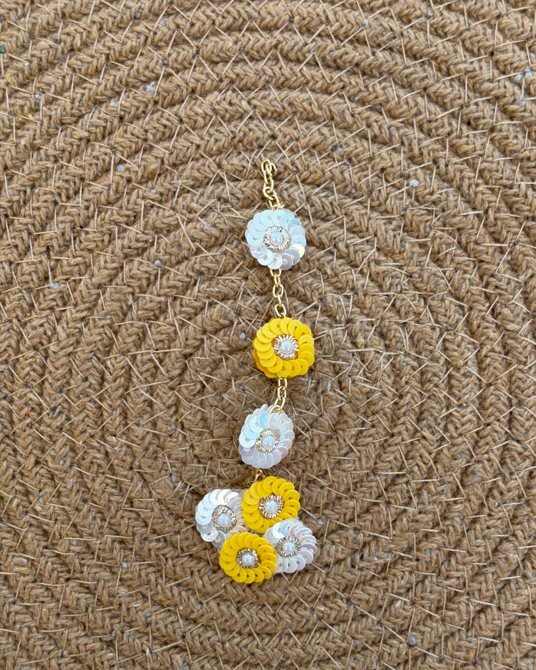 Sunehri Phool Set (Yellow & White)