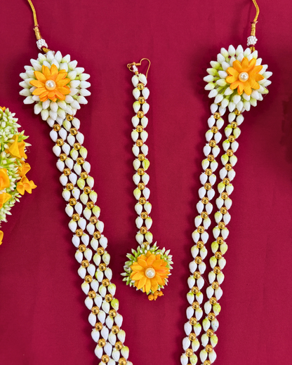 Sunehri Peele Phool Jewellery Set