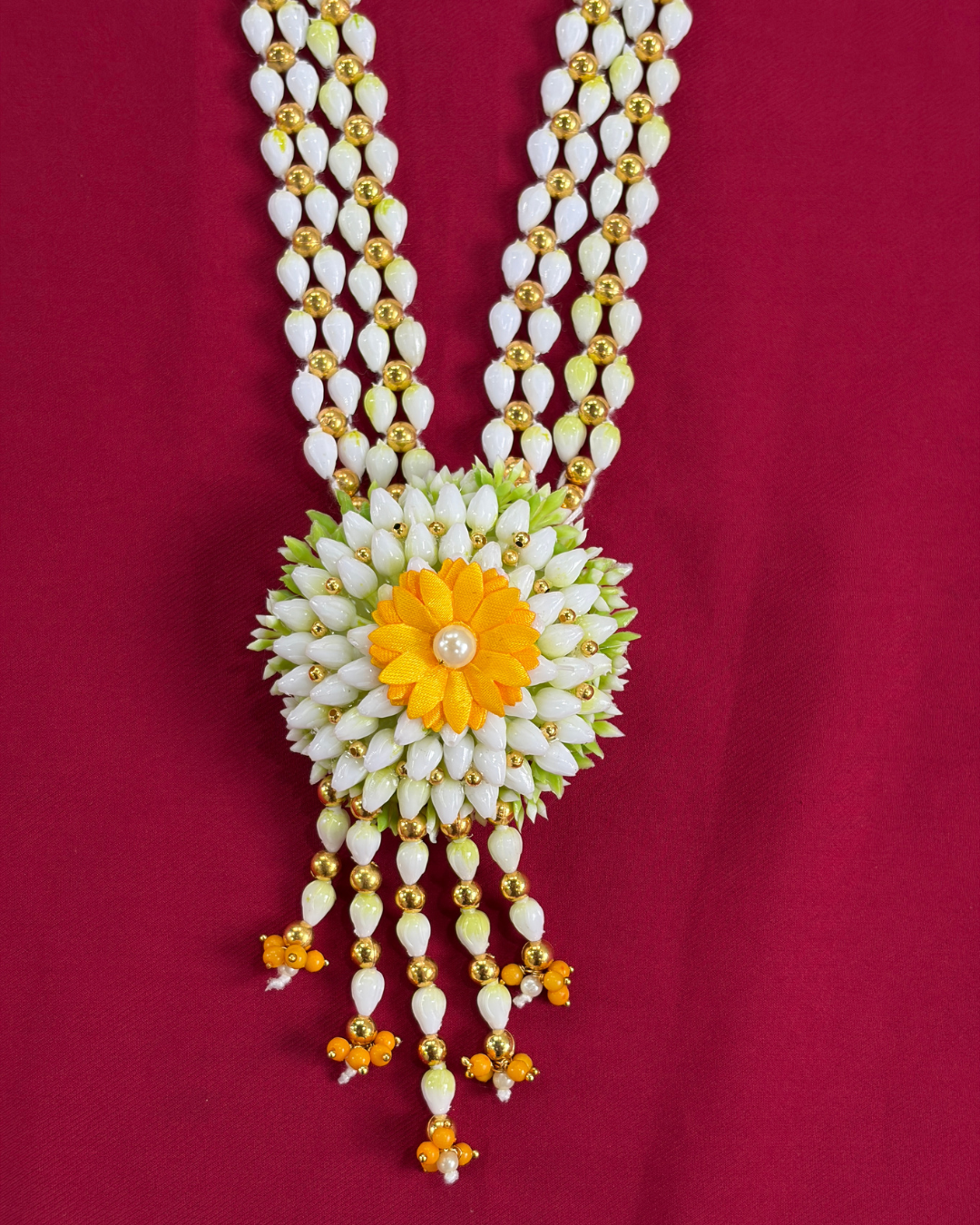 Sunehri Peele Phool Jewellery Set