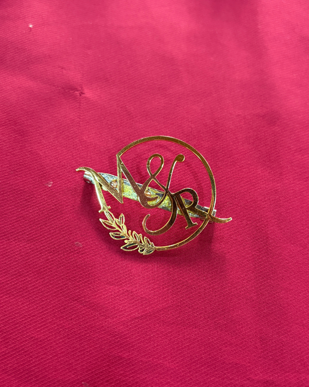 Personalized Round Circle Name Brooch